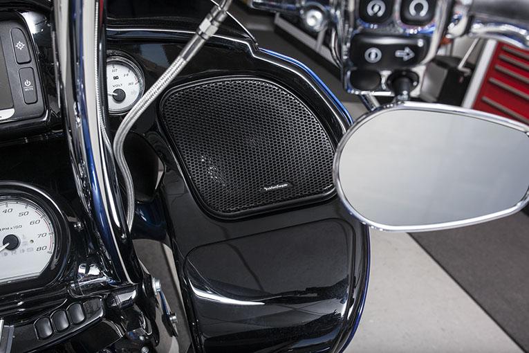 Tms65 road glide grille install 01766x510
